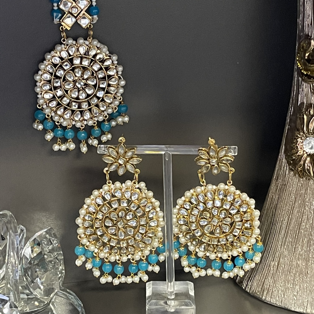 Round kundan online earrings